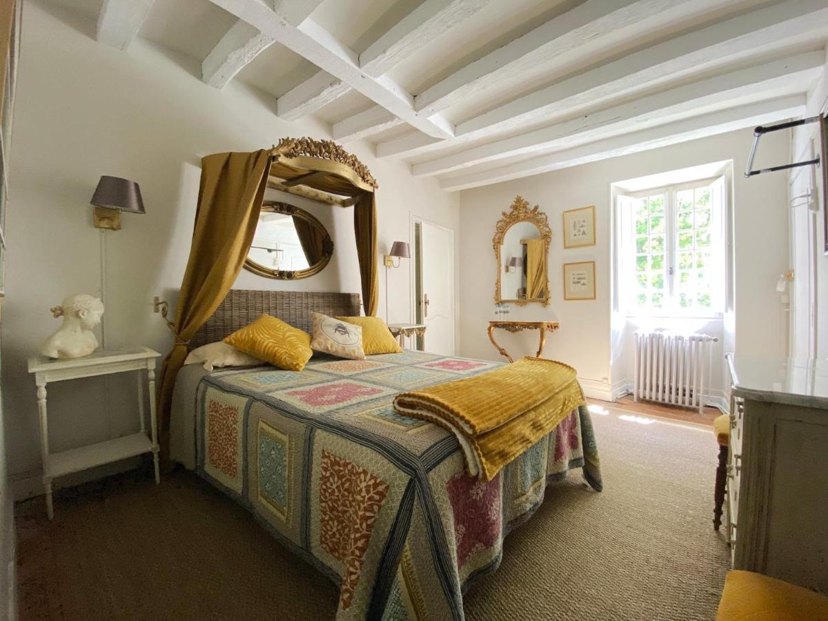 Le Petit Chateau De Sainte Colombe Bouges-le-Chateau Zewnętrze zdjęcie